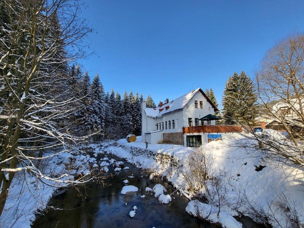 Horsky Penzion U Splavu Josefův Důl u Jablonce nad Nisou Exterior foto